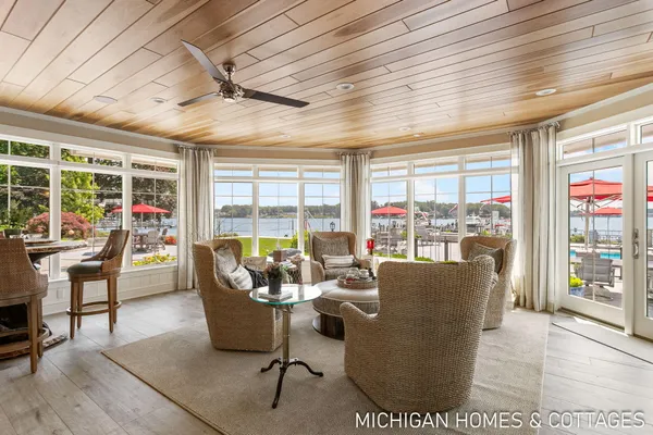 $9,999,900 | 229 Norwood Avenue, Holland, MI 49424