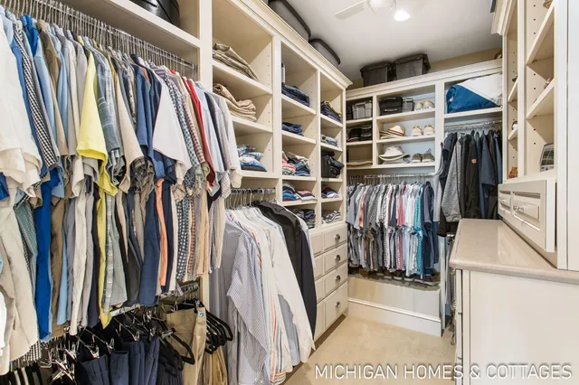 $9,999,900 | 229 Norwood Avenue, Holland, MI 49424