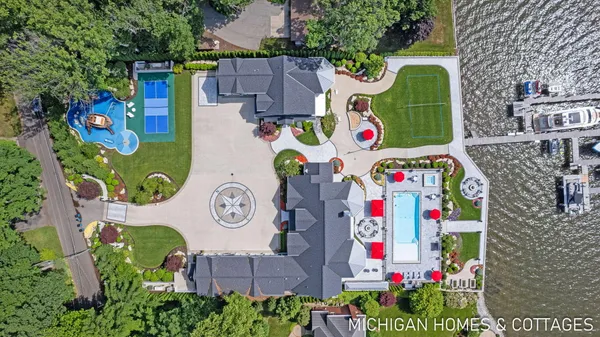 $9,999,900 | 229 Norwood Avenue, Holland, MI 49424