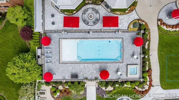 $9,999,900 | 229 Norwood Avenue, Holland, MI 49424