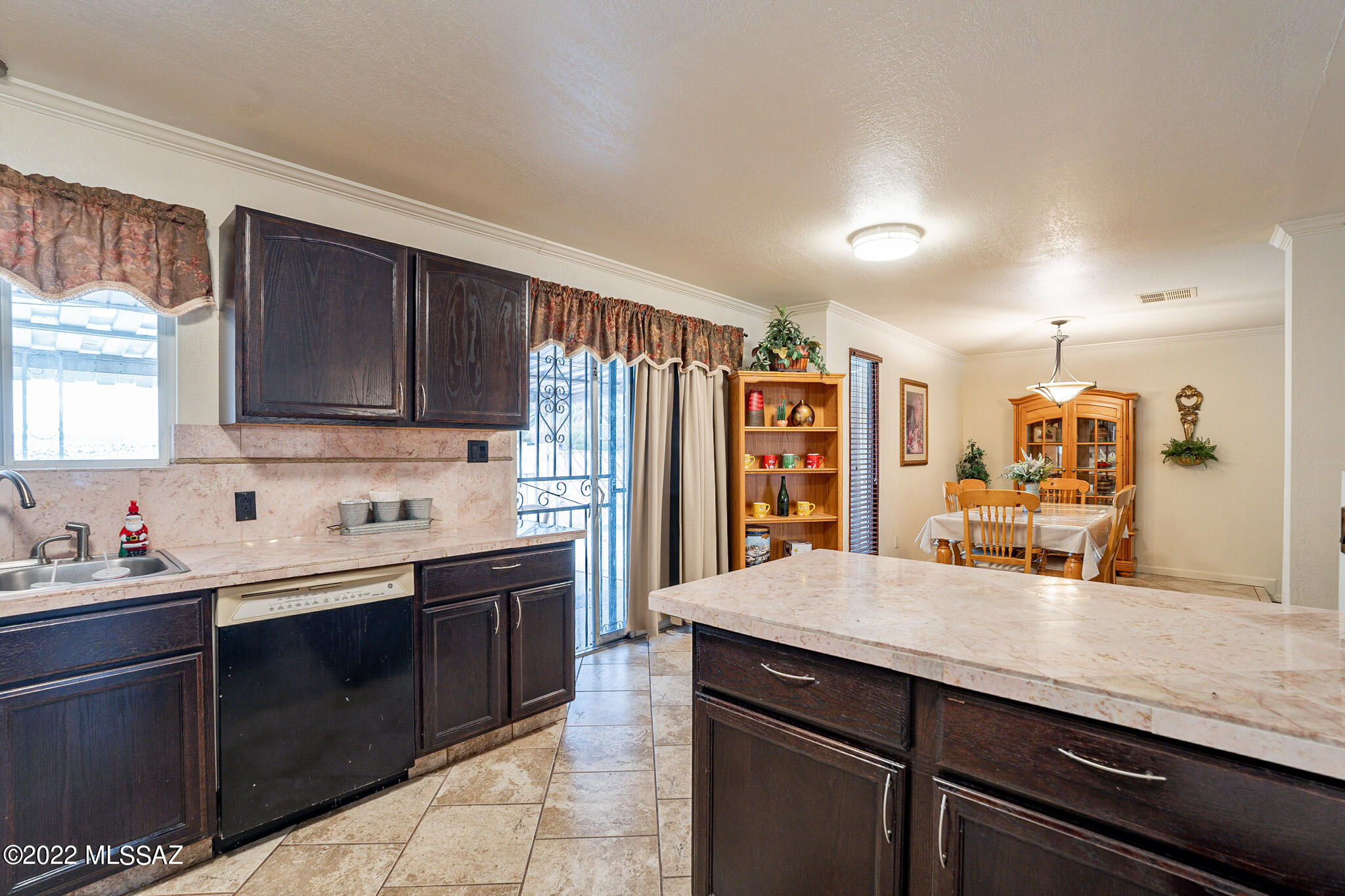 2002 West Merlin Road Tucson, AZ 85713 - Photo 15 of 36