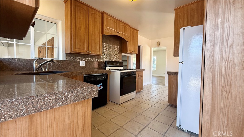 1048 East 45th Way Long Beach, CA 90807 - Photo 11 of 26