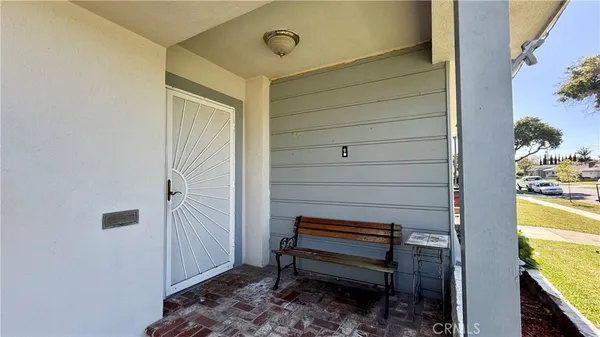 $1,150,000 | 1048 East 45th Way, Long Beach, CA 90807