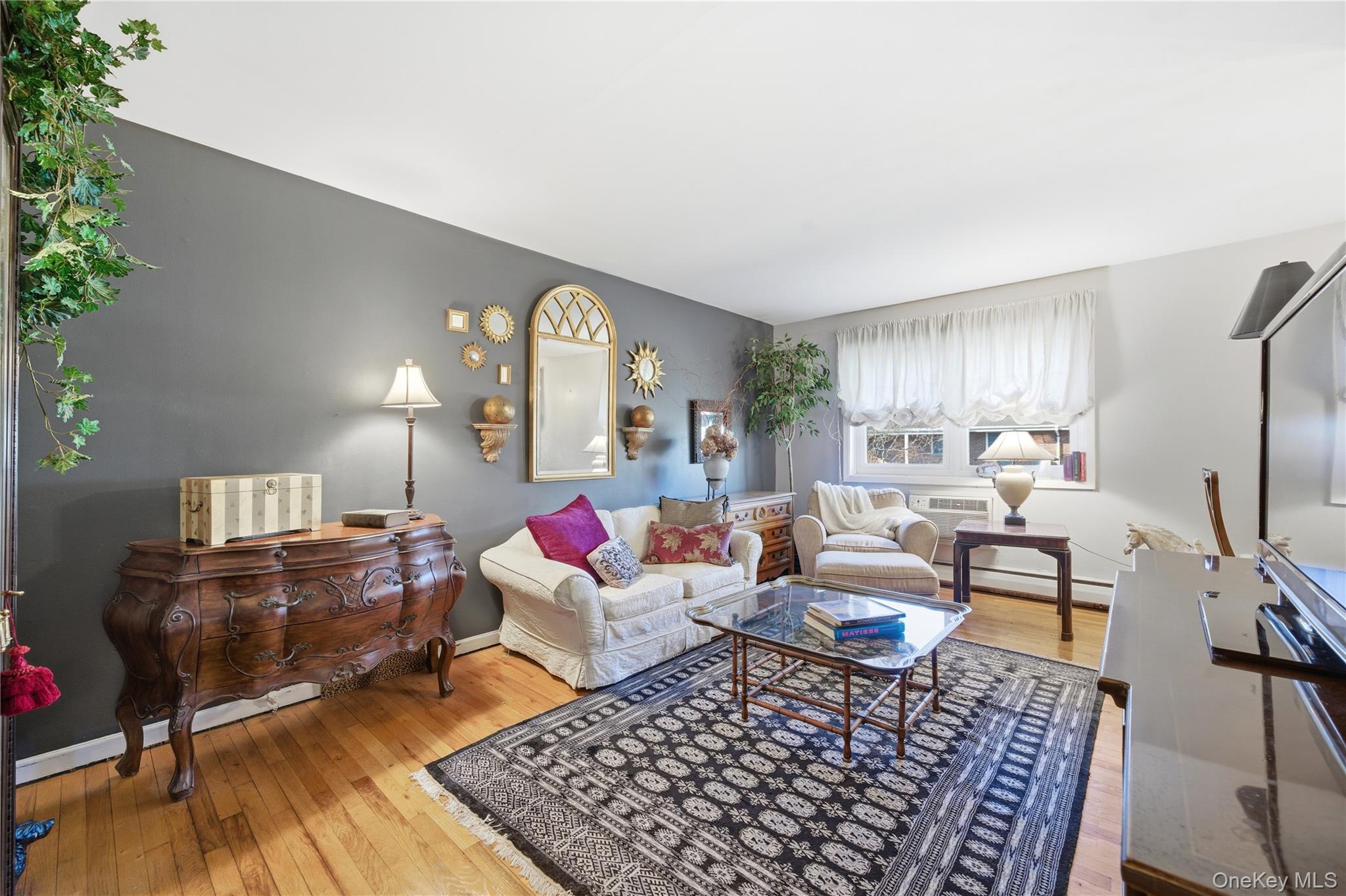 297 Merrick Road, Unit D 1 Amityville, NY 11701 - Photo 4 of 21