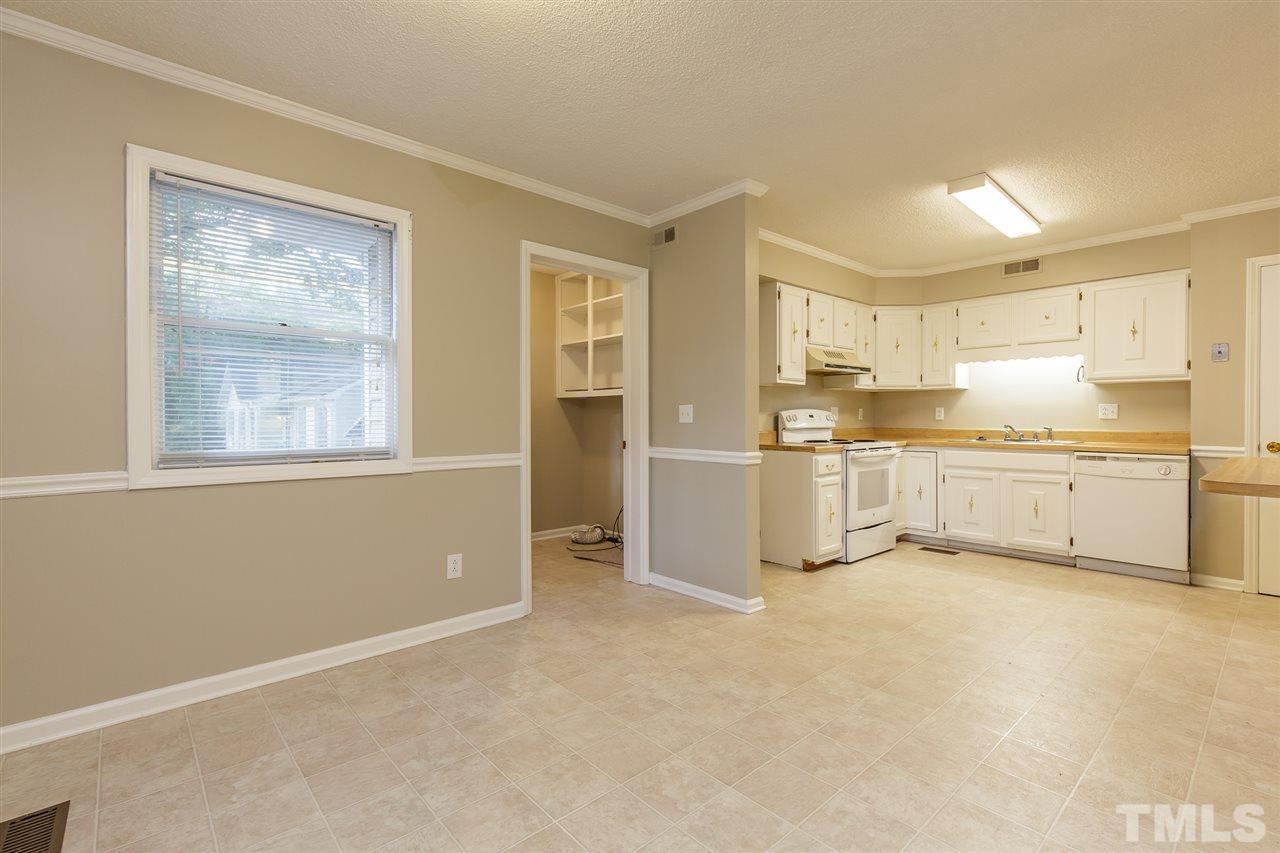 2002 Rendall Street Burlington, NC 27215 - Photo 7 of 24 Gallery Image 7