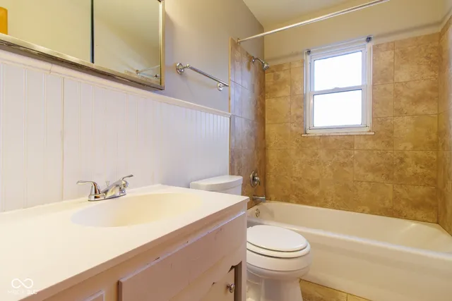 $925 | 5918 Devington Road, Unit C, Indianapolis, IN 46226