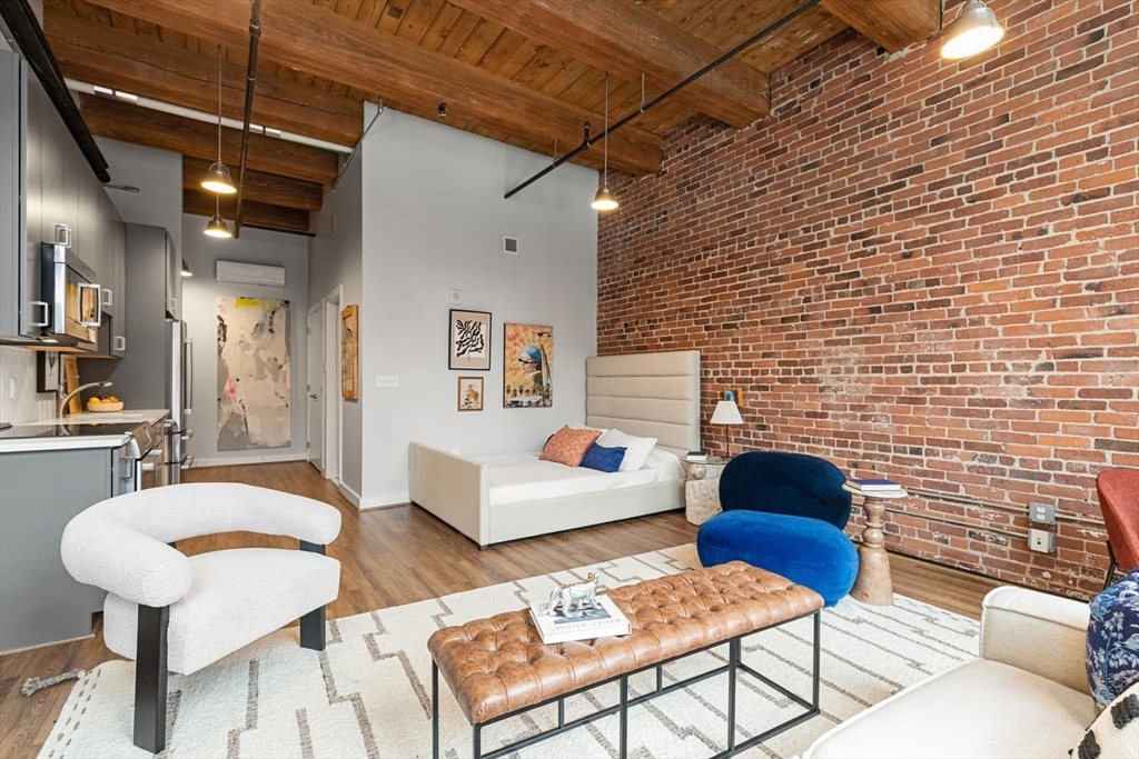 63 Melcher Street, Unit 301 Boston, MA 02210 - Photo 3 of 18
