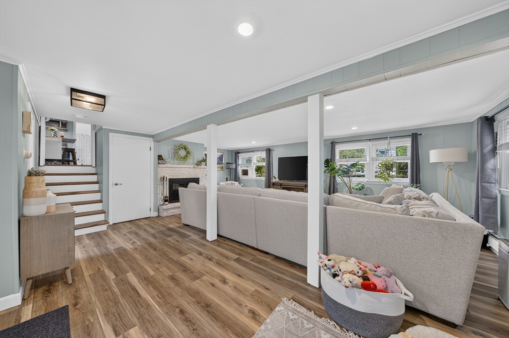 7 Englewood Road Coventry, RI 02816 - Photo 4 of 22