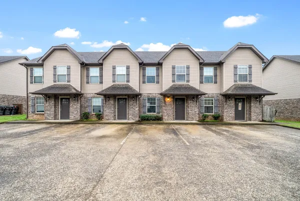 $1,150 | 1770 Spring Water Drive, Unit A, Clarksville, TN 37040