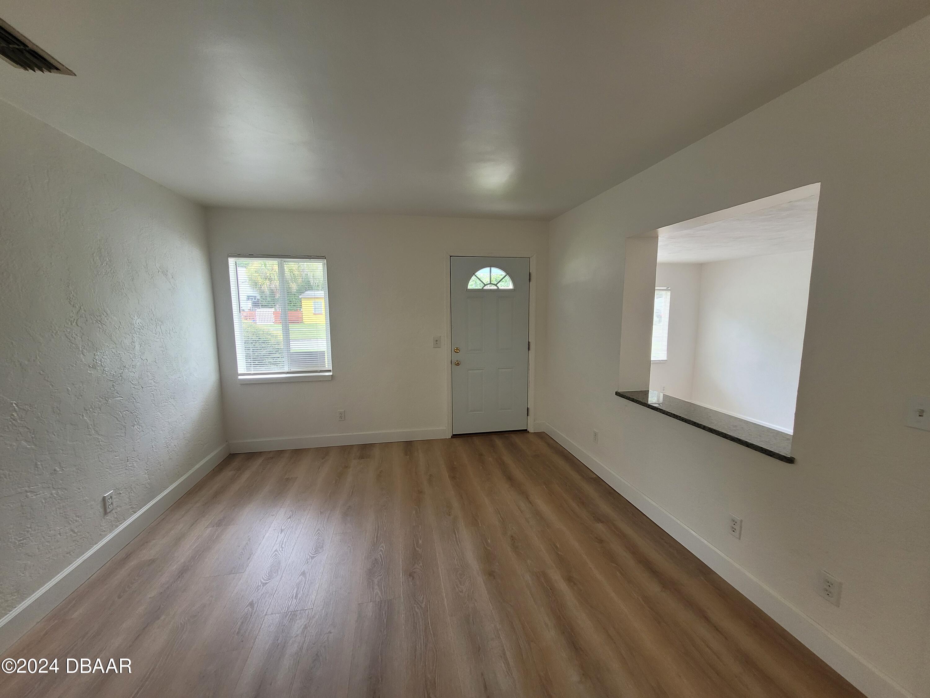 1061 Peter Road Daytona Beach, FL 32114 - Photo 3 of 33 living room