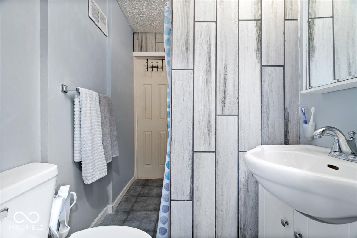 538 West 28th Street Indianapolis, IN 46208 - Photo 19 of 29