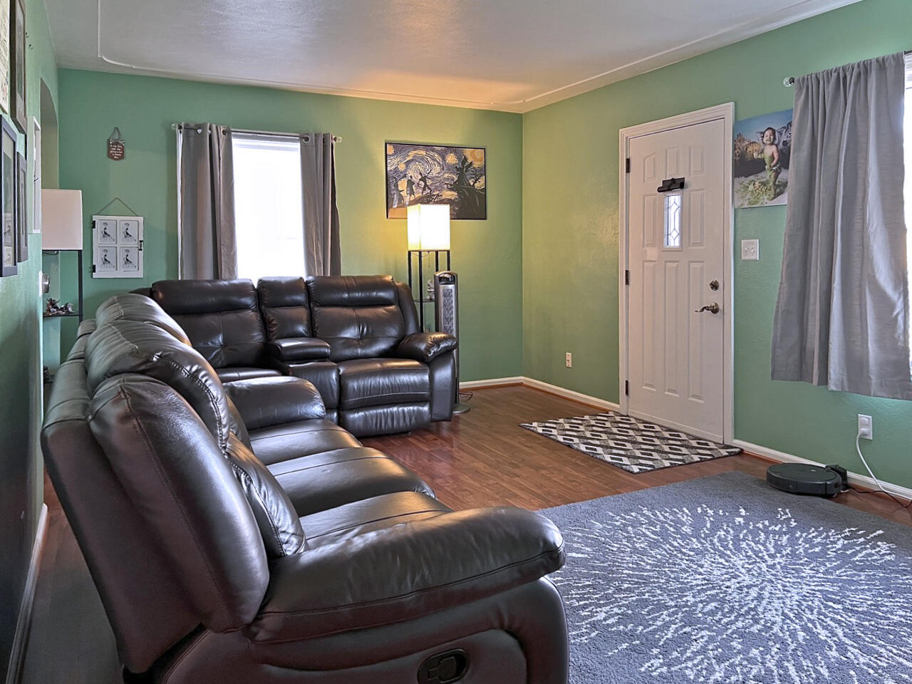 209 North 21st Street Springfield, MI 49037 - Photo 3 of 23 209 N 21st Street 03 Living Room 1