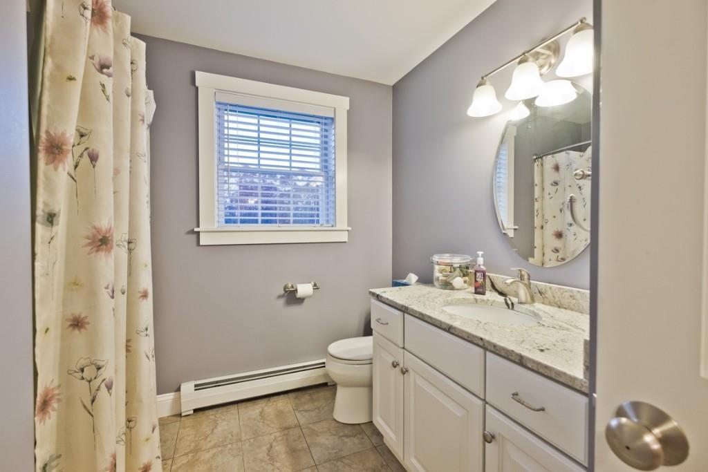 176 Hight Road Biddeford, ME 04005 - Photo 19 of 35 Guest/kids bath with tile floor and...