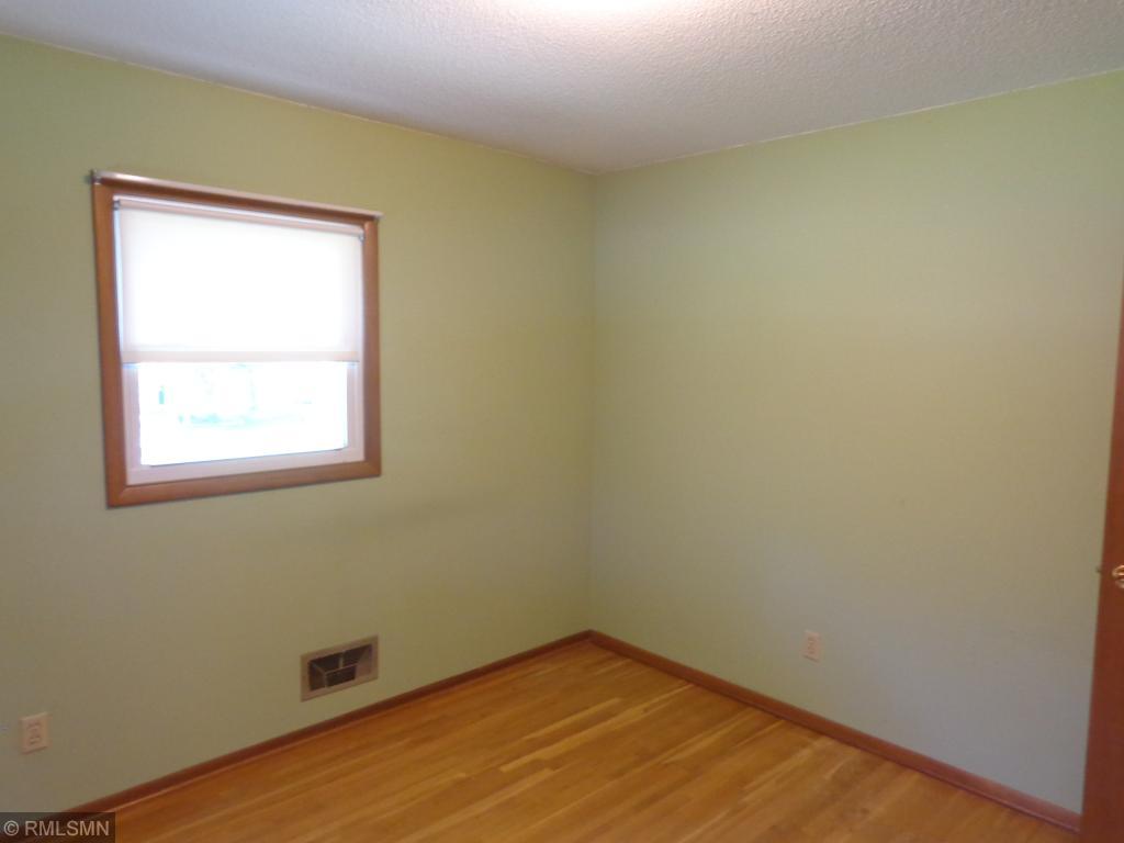 7243 Dallas Road Brooklyn Center, MN 55430 - Photo 11 of 20