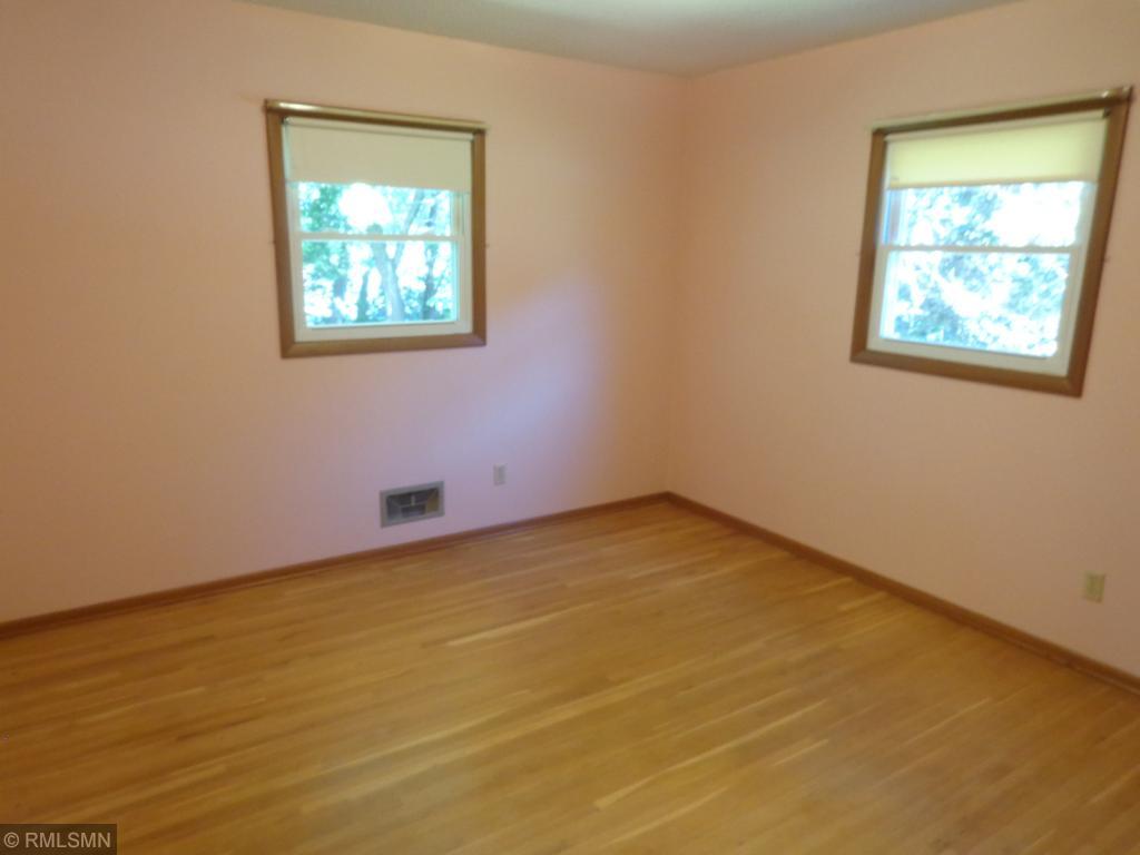 7243 Dallas Road Brooklyn Center, MN 55430 - Photo 8 of 20