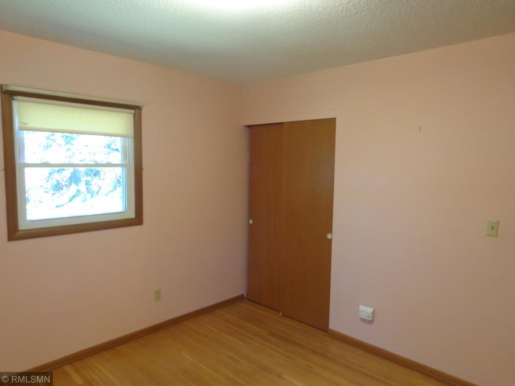 7243 Dallas Road Brooklyn Center, MN 55430 - Photo 9 of 20
