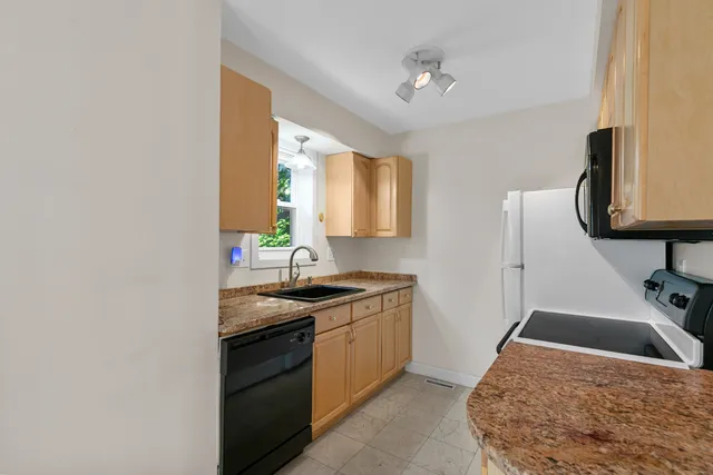 $3,000 | 58 Edgewood Avenue, New Haven, CT 06511