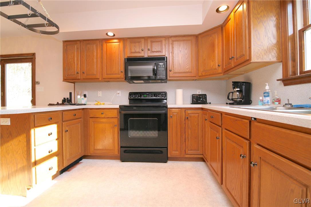 916 Dinkey Road Lehighton, PA 18235 - Photo 12 of 37 Gallery Image 12