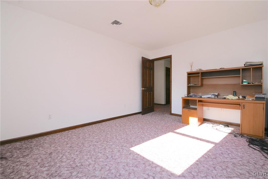 916 Dinkey Road Lehighton, PA 18235 - Photo 29 of 37 Gallery Image 29