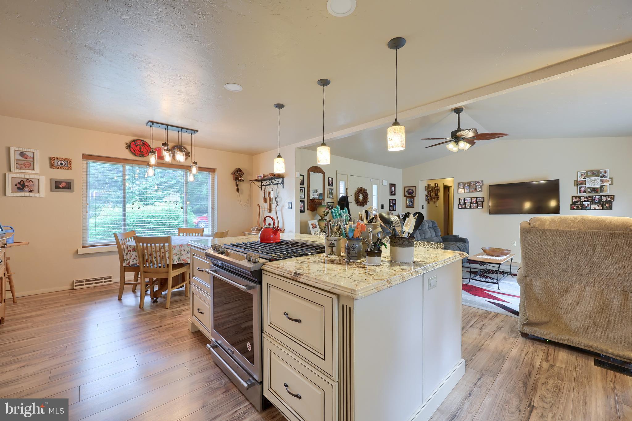 330 Norhurst Road York, PA 17402 - Photo 13 of 33 Gallery Image 13