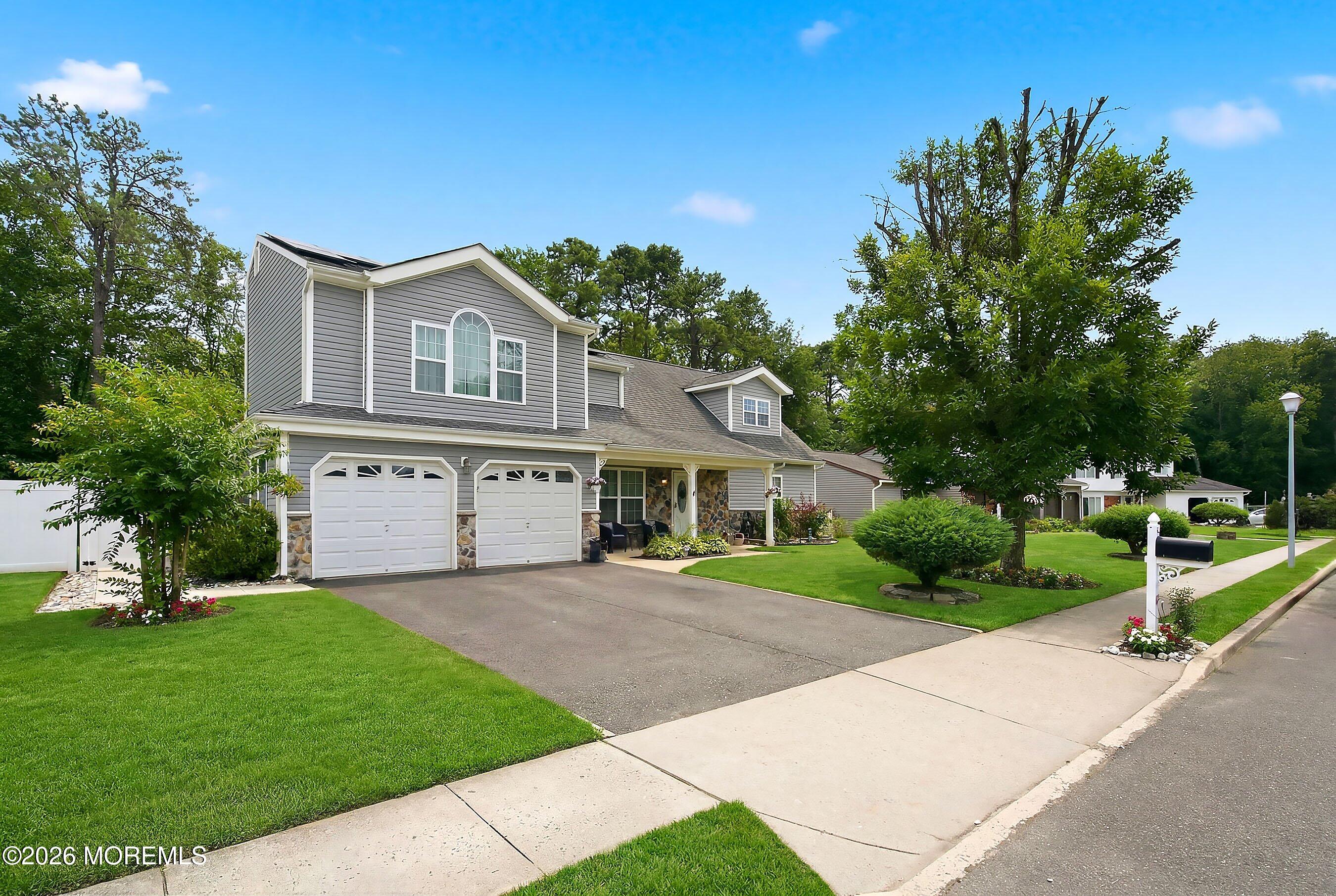 7 Cidermill Court Howell, NJ 07731 - Photo 1 of 34 02-Front Left