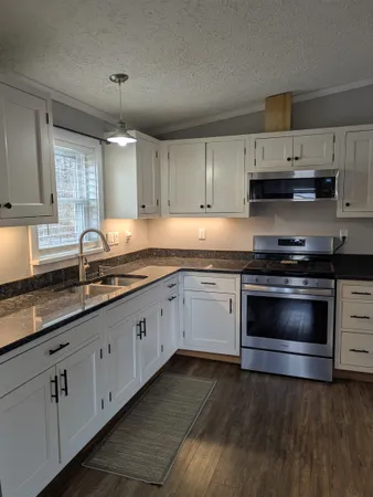 $2,400 | 11 Corn Hill Road, Boscawen, NH 03303