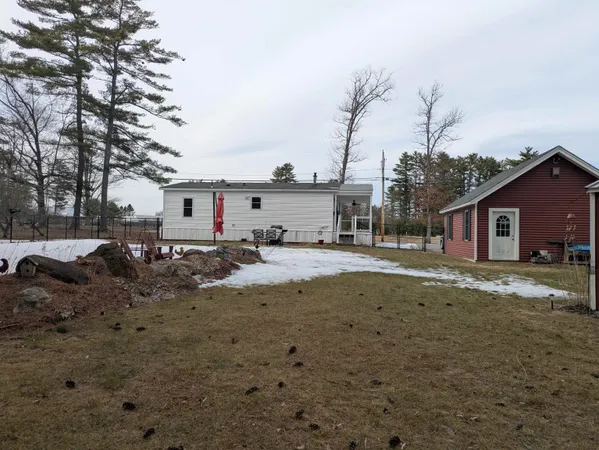 $2,400 | 11 Corn Hill Road, Boscawen, NH 03303