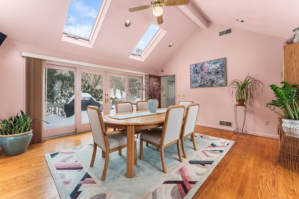 28 Johnson Road Sutton, MA 01590 - Photo 9 of 25