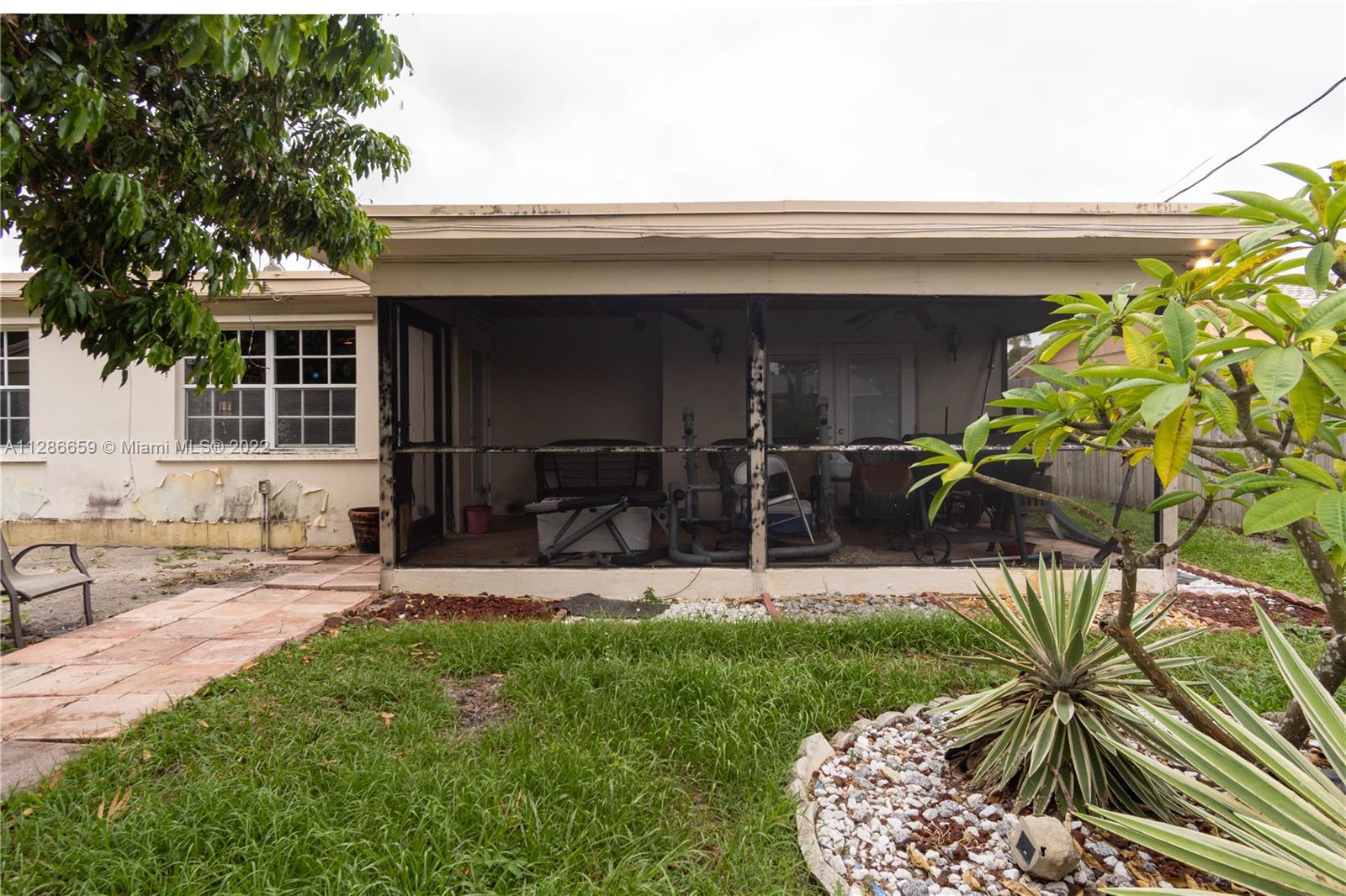 391 West 36th Street Riviera Beach, FL 33404 - Photo 5 of 29 Gallery Image 5