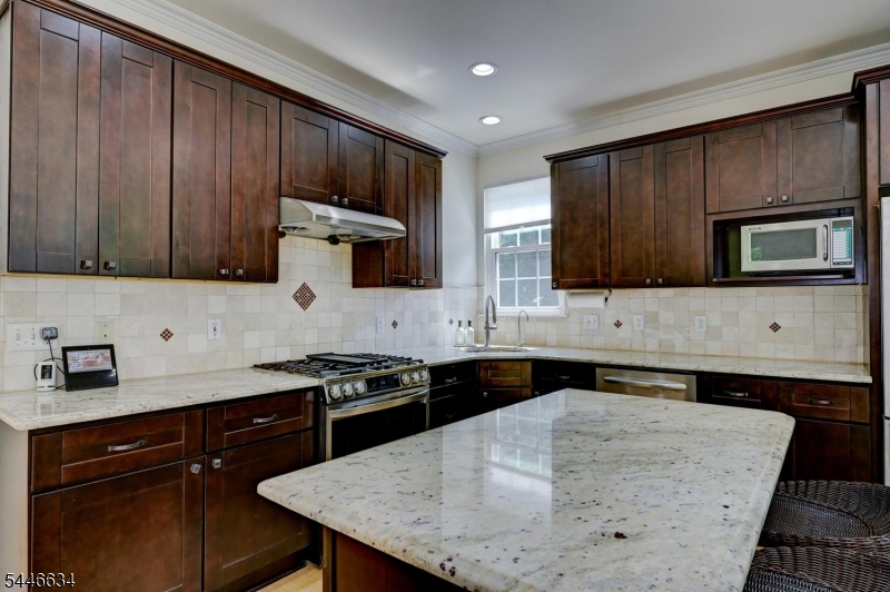 56 Liberty Ridge Road Bernards, NJ 07920 - Photo 11 of 40