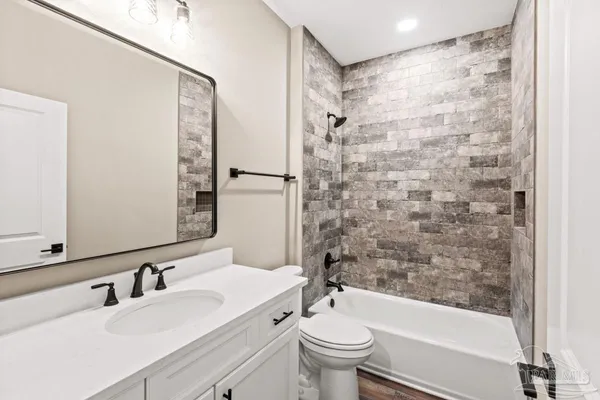 $859,900 | 6576 Liberty Street, Navarre, FL 32566