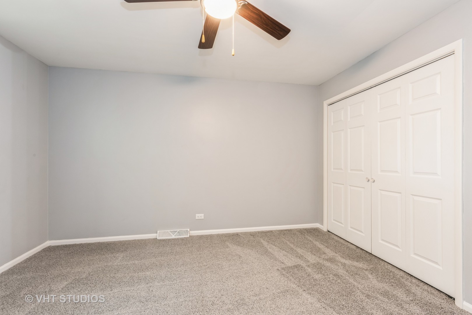 15117 Madison Avenue Dolton, IL 60419 - Photo 7 of 14 a view of an empty room