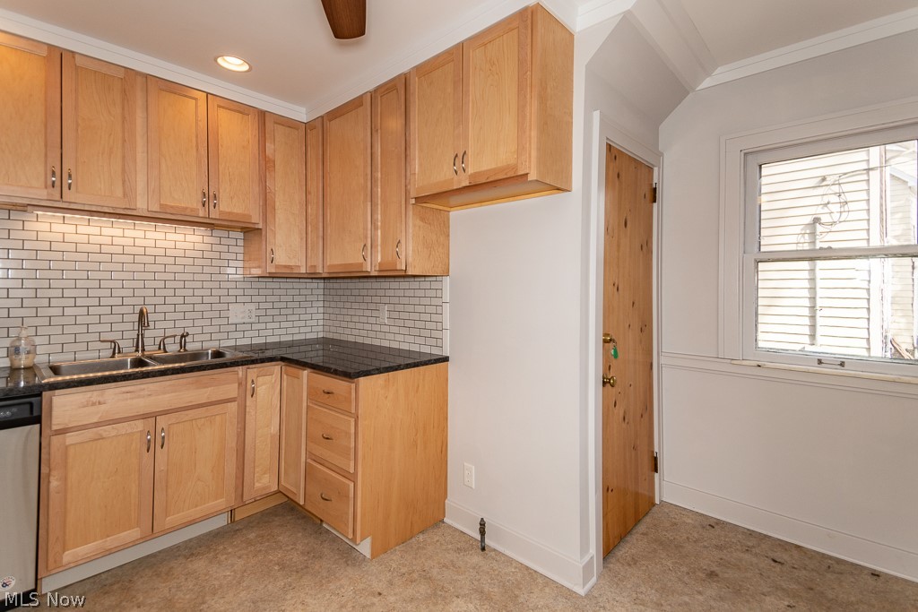 923 Greyton Road Cleveland Heights, OH 44112 - Photo 3 of 25