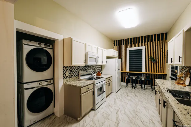 $1,700 | 168 Halliday Avenue, San Antonio, TX 78210