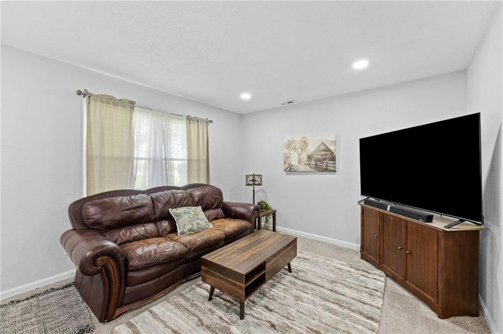 18710 South Mullen Road Belton, MO 64012 - Photo 9 of 55
