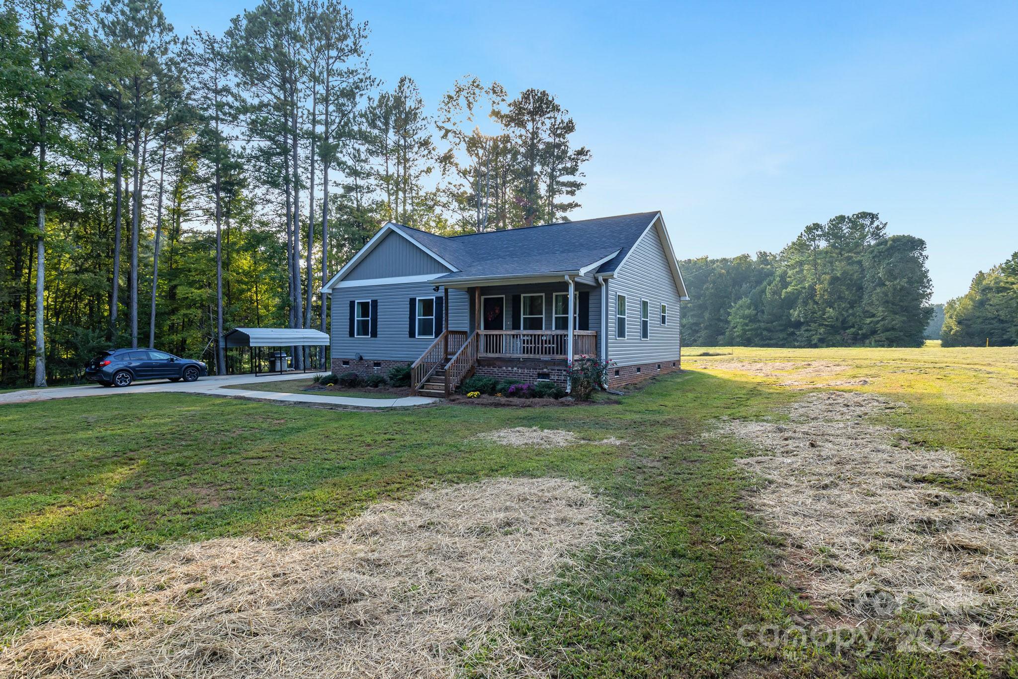 1491 Lincoln Road York, SC 29745 - Photo 5 of 29 Gallery Image 5