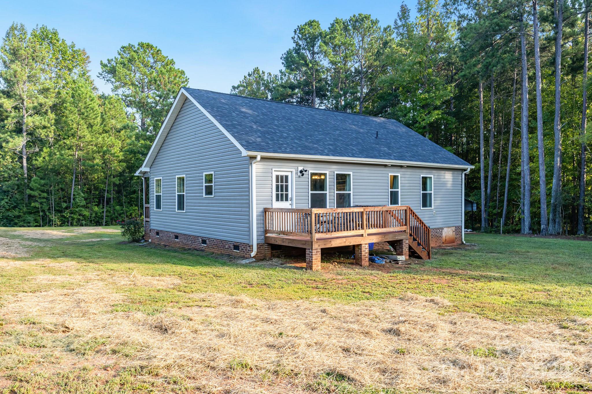 1491 Lincoln Road York, SC 29745 - Photo 6 of 29 Gallery Image 6