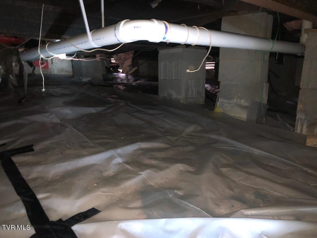 4197 Van Hill Road Greeneville, TN 37745 - Photo 33 of 33 New moisture barrier