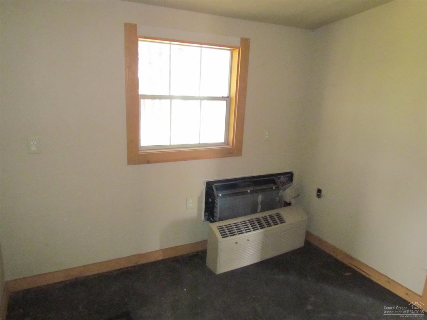 62484 Eagle Road Bend, OR 97701 - Photo 16 of 18 Gallery Image 16
