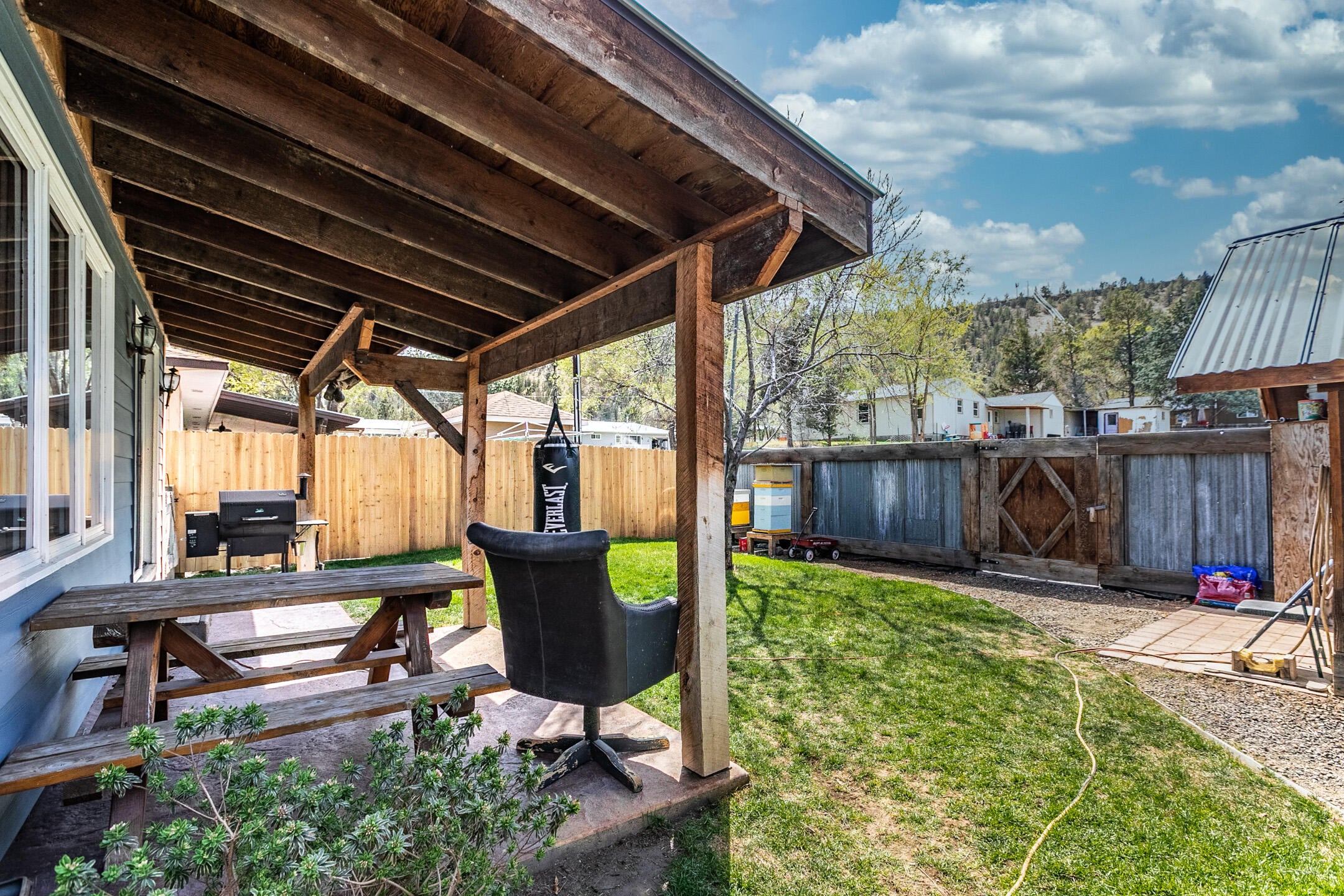 951 South Rimrock Road Prineville, OR 97754 - Photo 5 of 23 2021_04_29_951_sw_rimrock-5