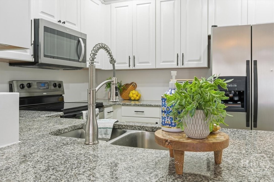 205 Durham Park Way Pooler, GA 31322 - Photo 11 of 51 Kitchen
