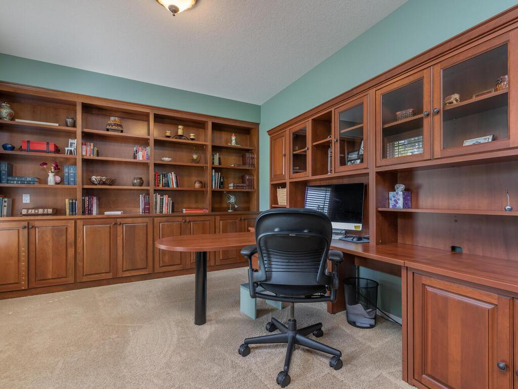 9836 Trails End Road Chanhassen, MN 55317 - Photo 6 of 59 Gallery Image 6