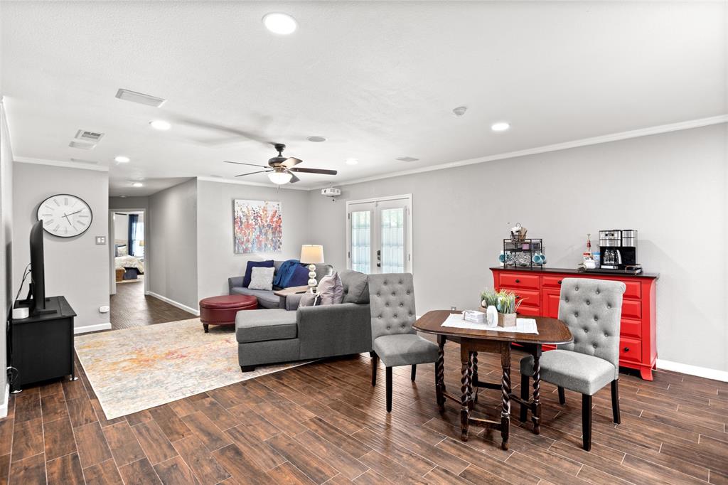 201 Olive Street Hurst, TX 76053 - Photo 11 of 37