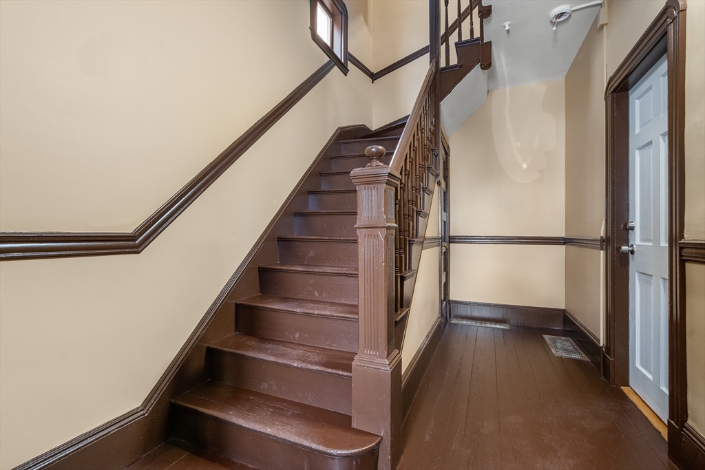 99 Beech Street Belmont, MA 02478 - Photo 3 of 42