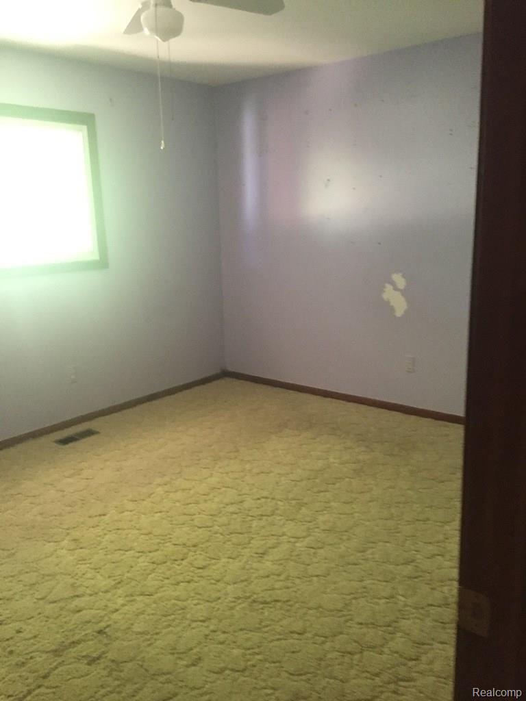 1548 Fieldstone Drive Rochester, MI 48309 - Photo 9 of 11 FIELDSTONE MARKET BEDROOM 1.jpg