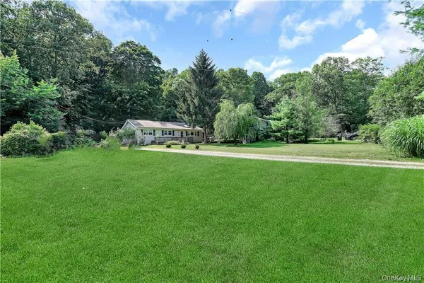 $2,900 | 35 Peddler Hill Road, Monroe, NY 10950