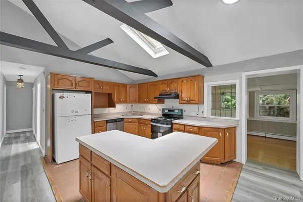 $2,900 | 35 Peddler Hill Road, Monroe, NY 10950