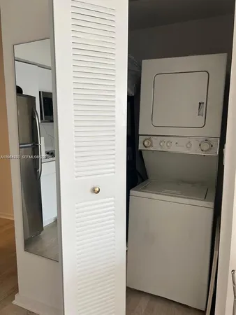 $2,200 | 810 7th Street, Unit 103, Miami Beach, FL 33139