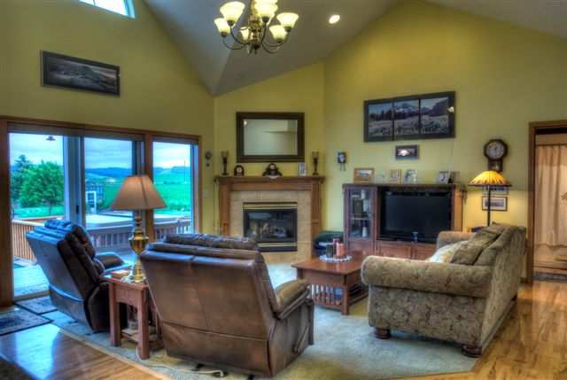 12002 North Fairview Road Mead, WA 99021 - Photo 2 of 9