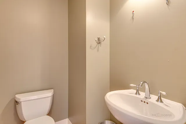 $3,600 | 210 Leonard Wood South, Unit 101, Highland Park, IL 60035